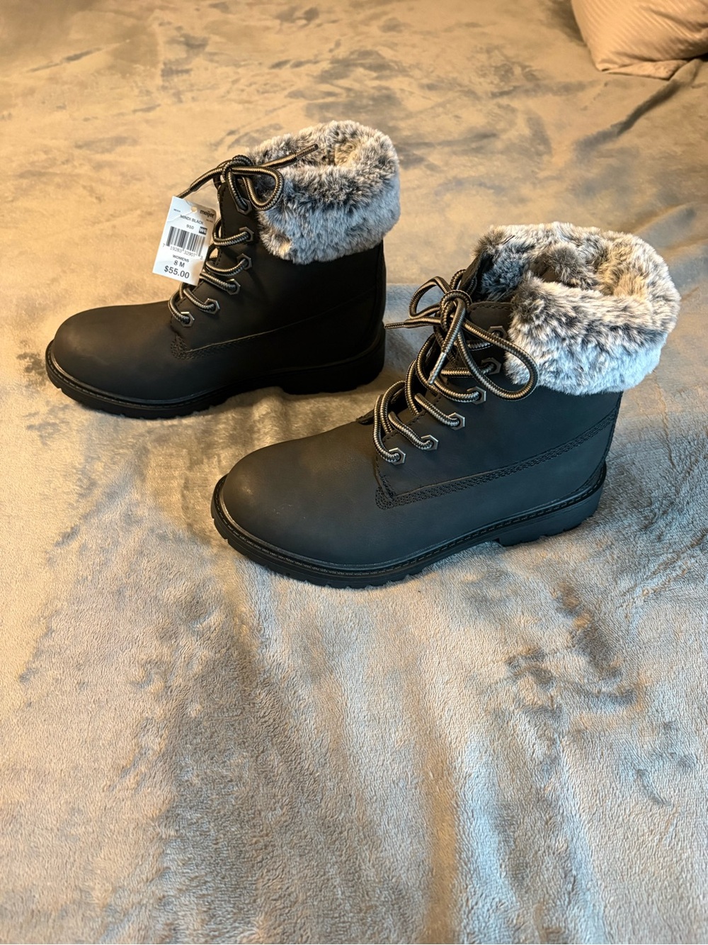 Falls Creek Women's Black Faux-Fur Collar Lace-Up Boots Size 8